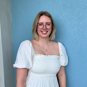 Meet your Posher, Moira